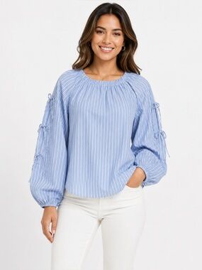 Free‎ assembly Blue Striped Top